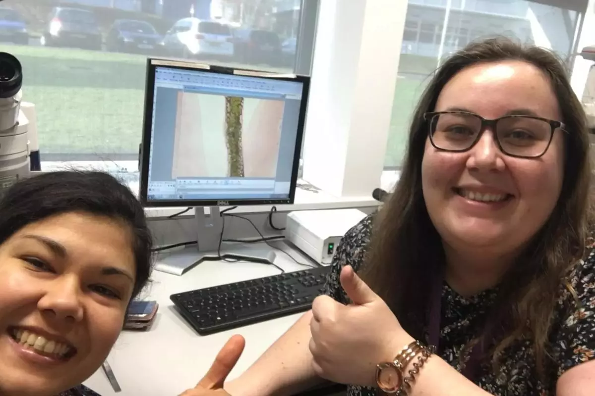 flow and rose sectioning selfie 