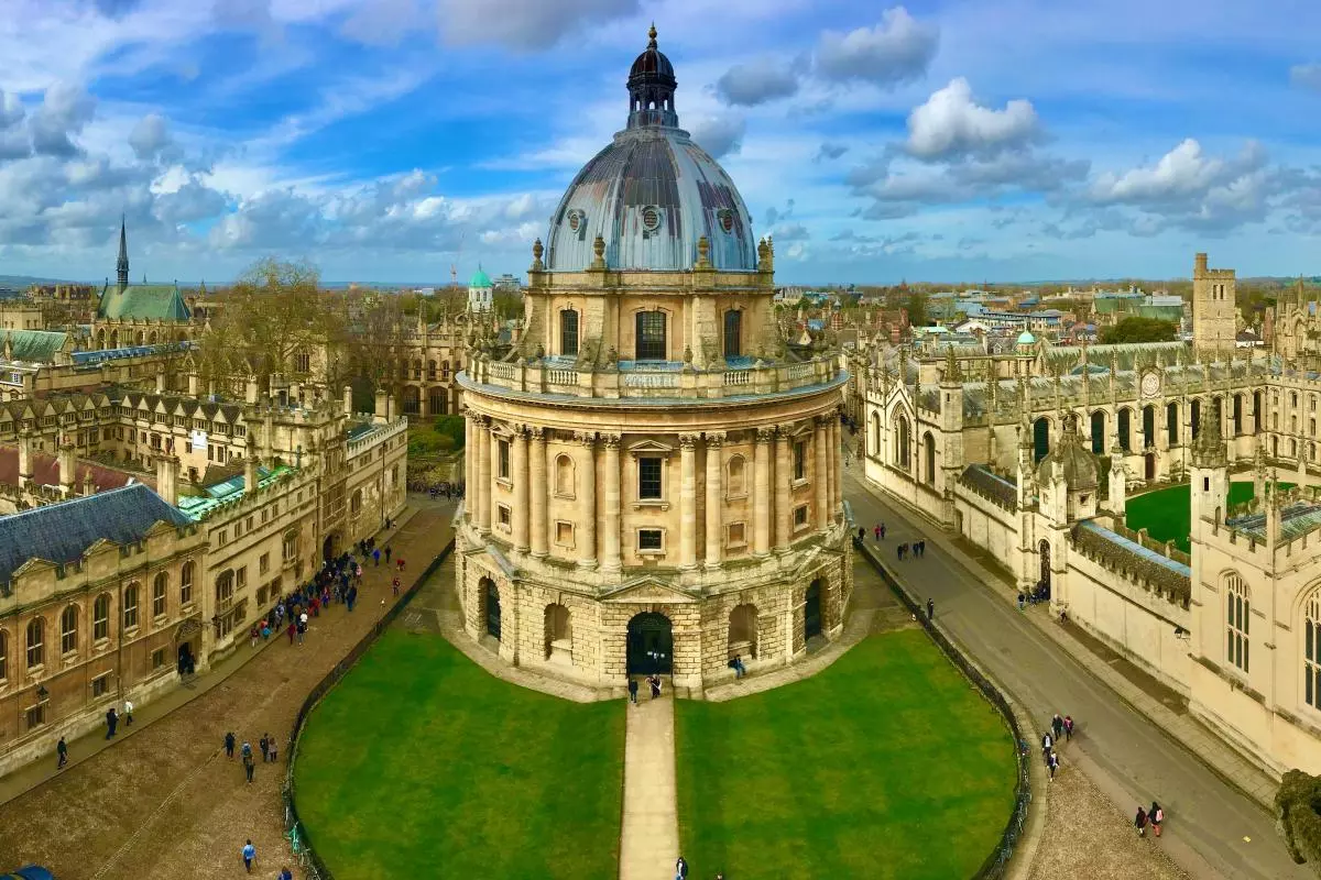 Radcliffe Camera Oxford skyline